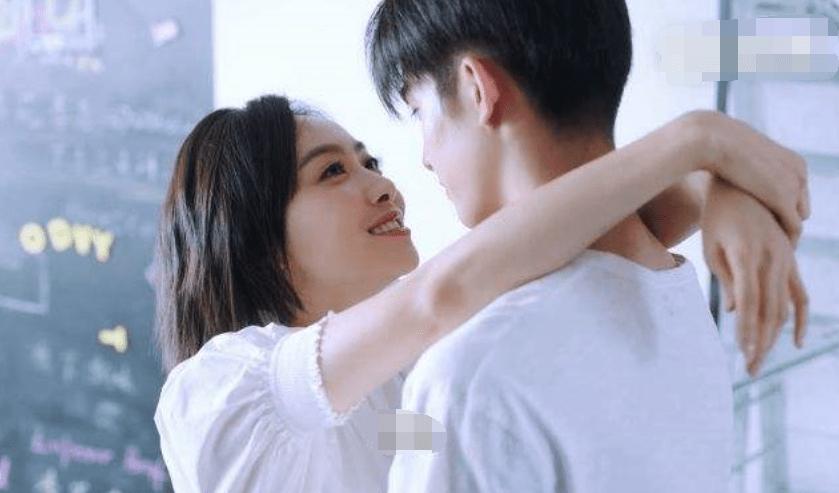 上海街头靓丽精美龙年装饰陆续“上线”迎接农历龙年